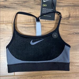NIKE GIRLS SPORTS BRA DRI-FIT